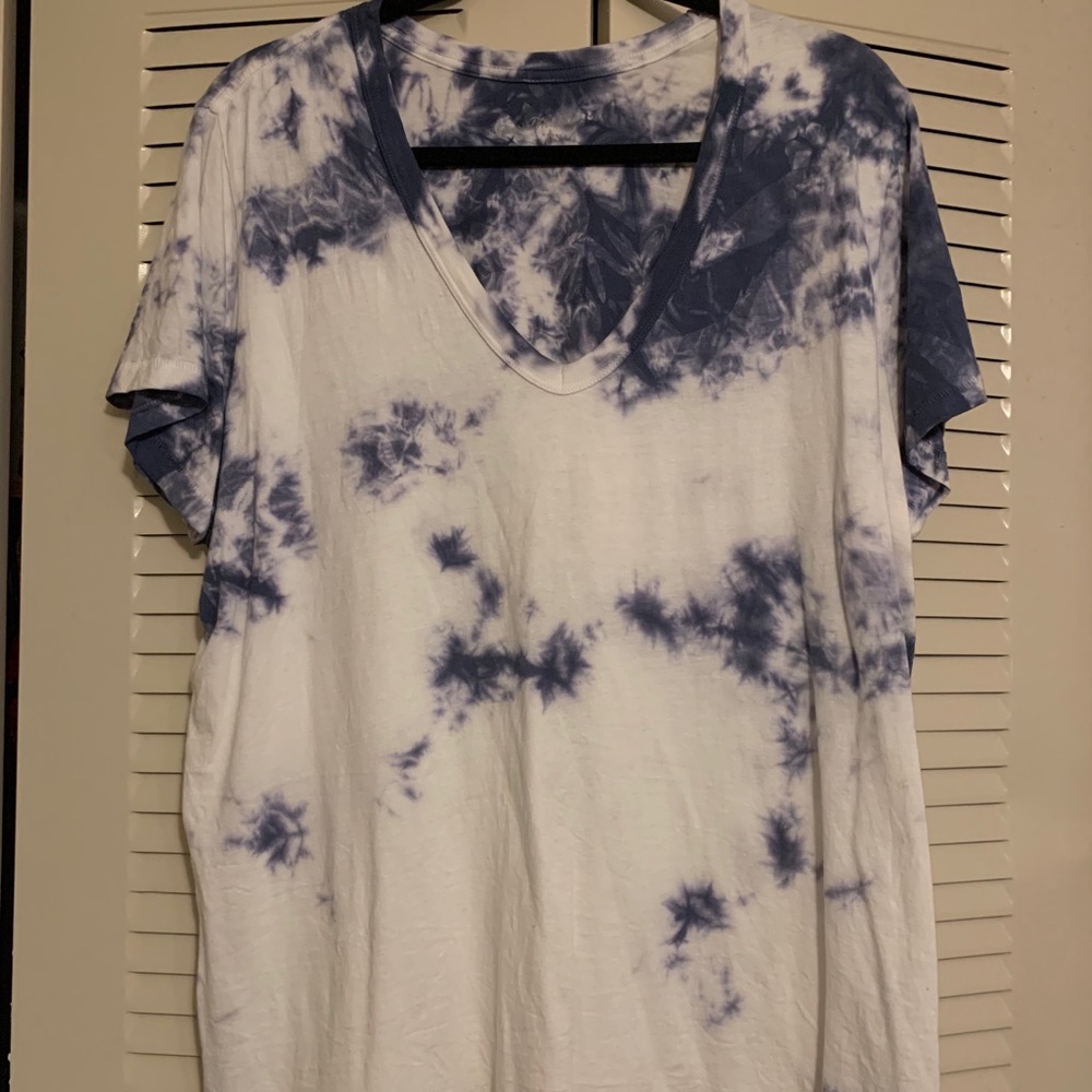 Blue/White Tie Dye T-shirt